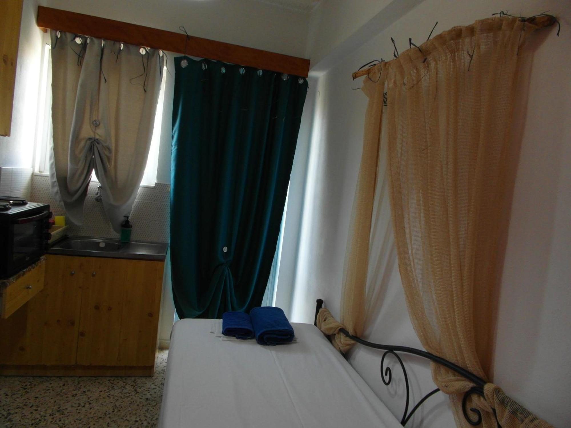 Eri Studios Agia Marina  ห้อง รูปภาพ