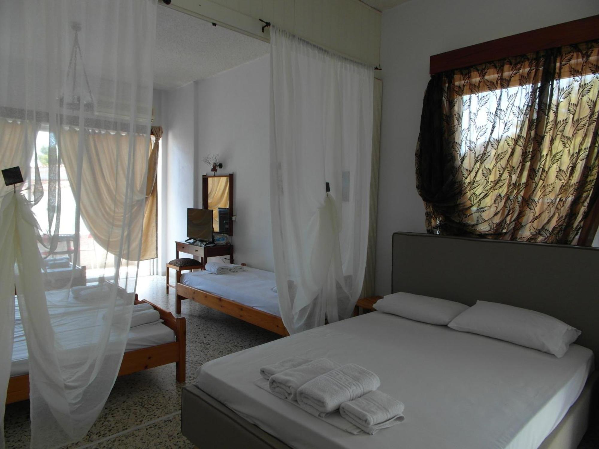 Eri Studios Agia Marina  ห้อง รูปภาพ